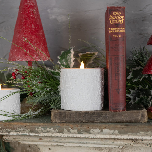 3D FLAME HOLIDAY EMBOSSED CANDLE - 3.25"